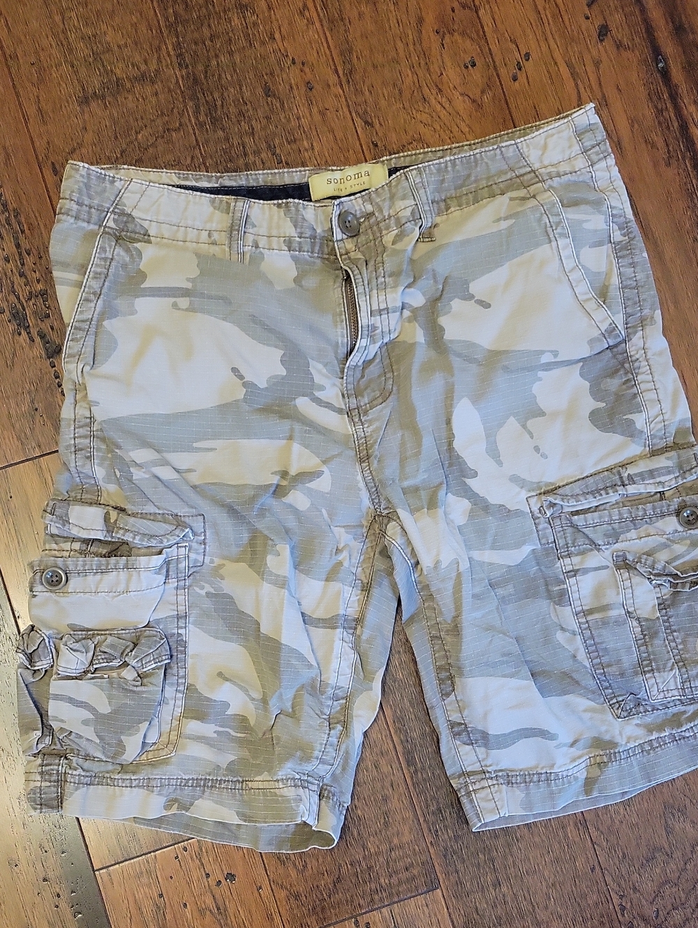 Sonoma Men’s Gray Camo Cargo Shorts